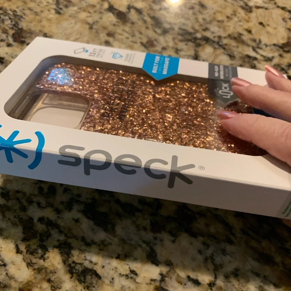 I Phone New Gold Glitter 16e/ 15/14 Case